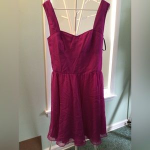 Fuschia Guess size 14 slight sweetheart neckline